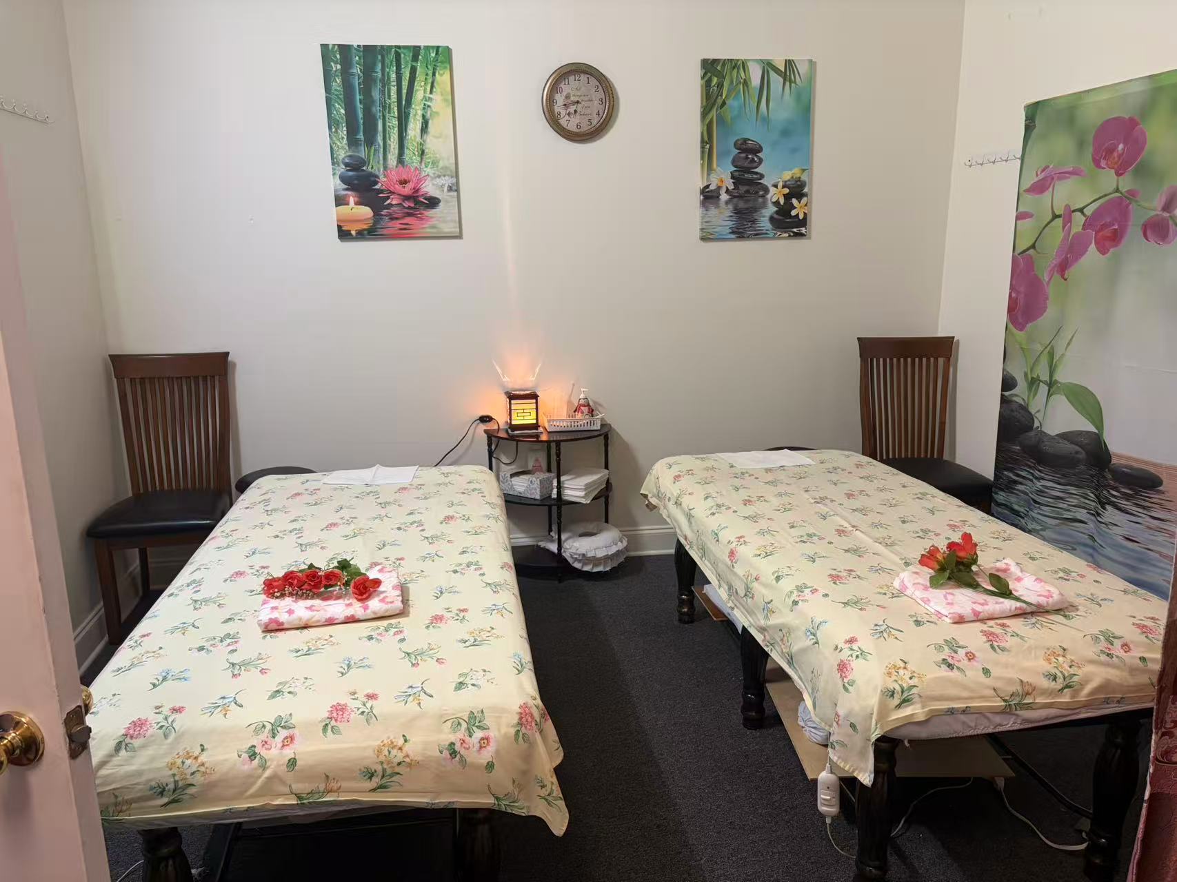 Couples massage room at Pace Massage