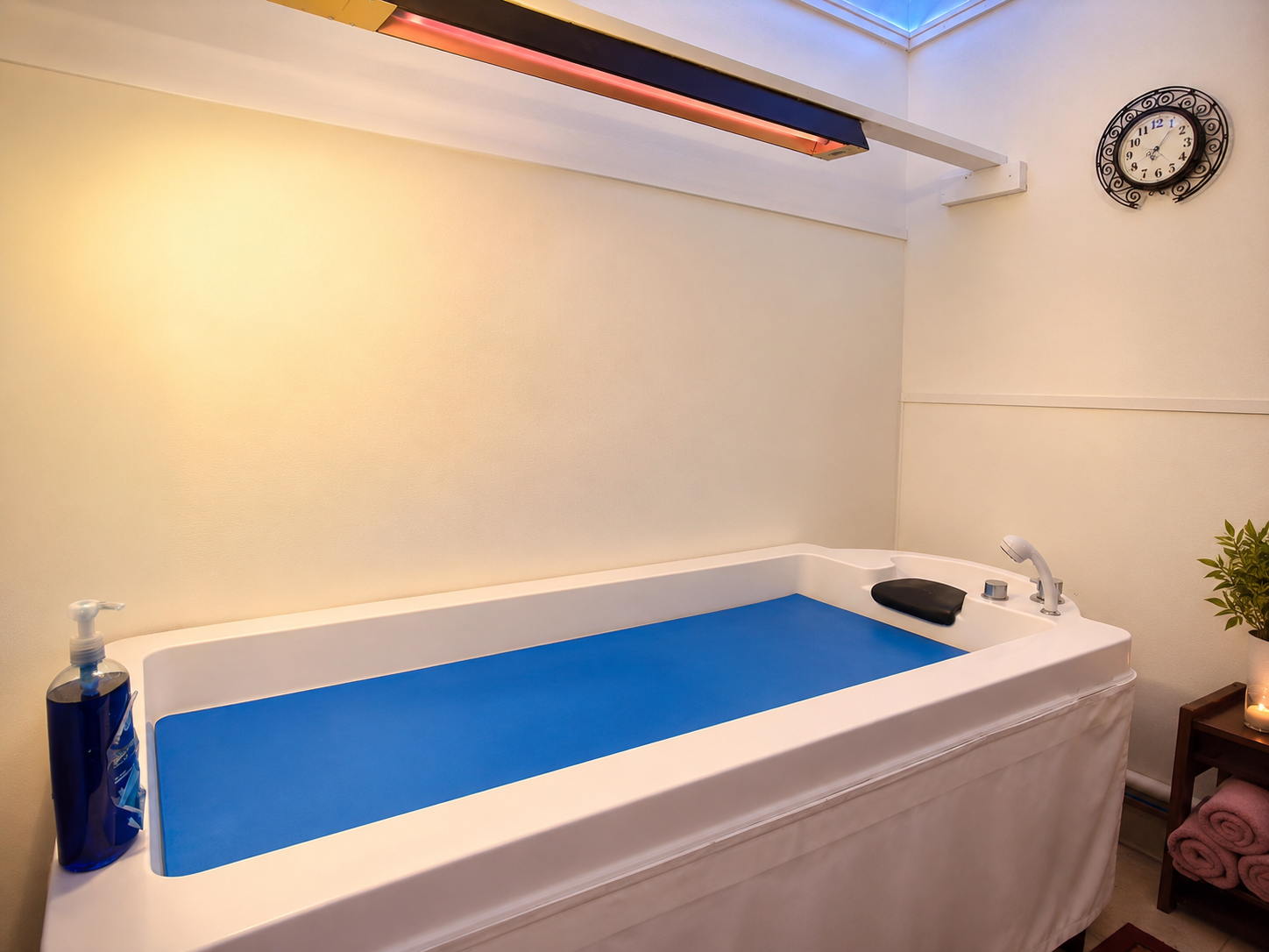 Body shower room at Pace Massage